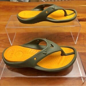 Crocs Adults Disney Classic Clogs Flip Flops Thong Straps Slippers Sandals.US 6